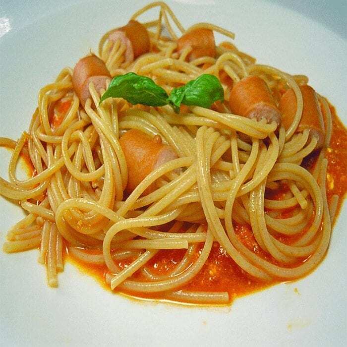 Spaghetti Mit Wurstchen Und Tomatensosse Essen Rezepte