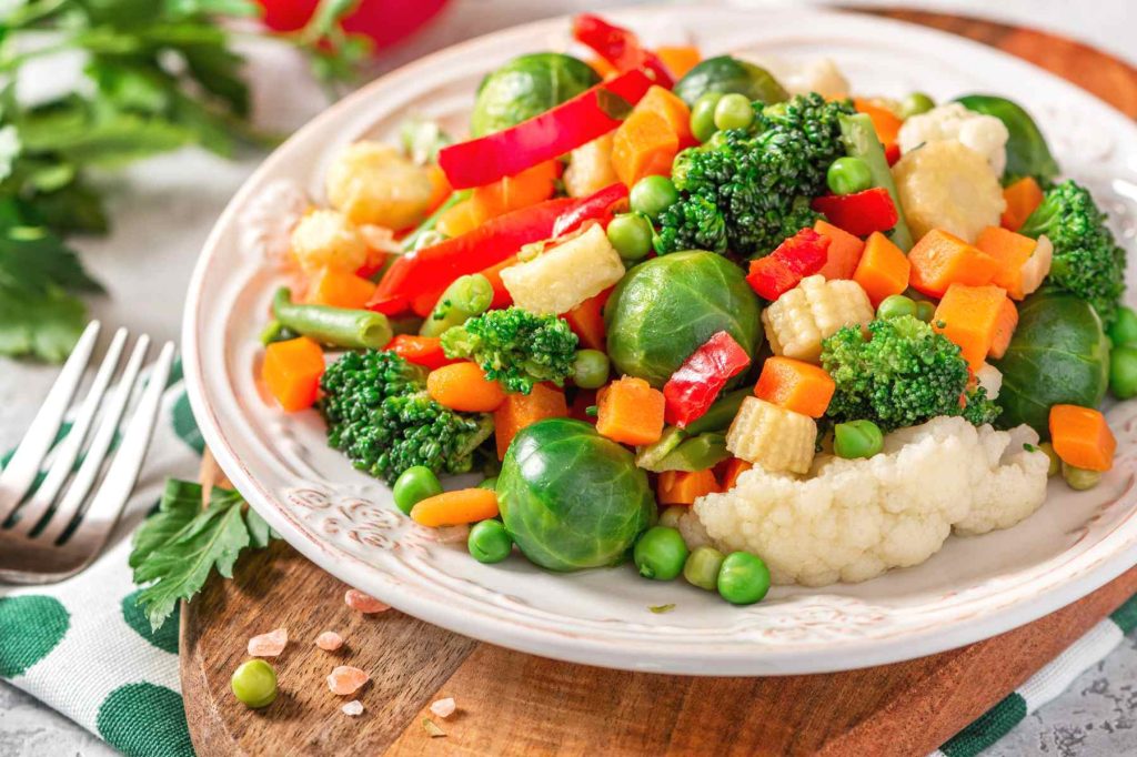 Wie man Gemüse ohne Dampfgarer dämpft