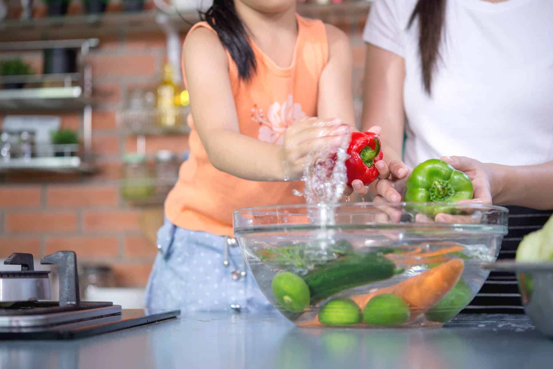 Wie reinigt man Obst und Gemüse?