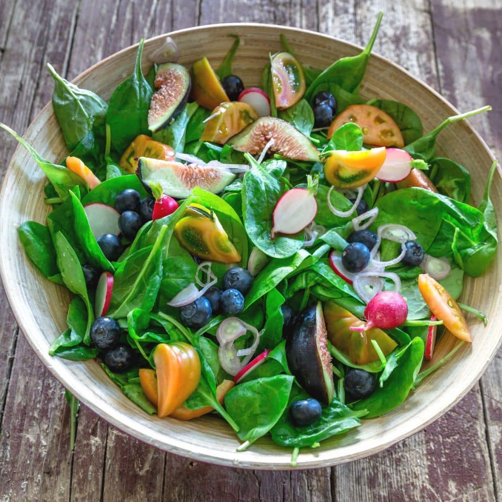 Leichter Spinatsalat Rezept: Frische Ideen für Salatfans